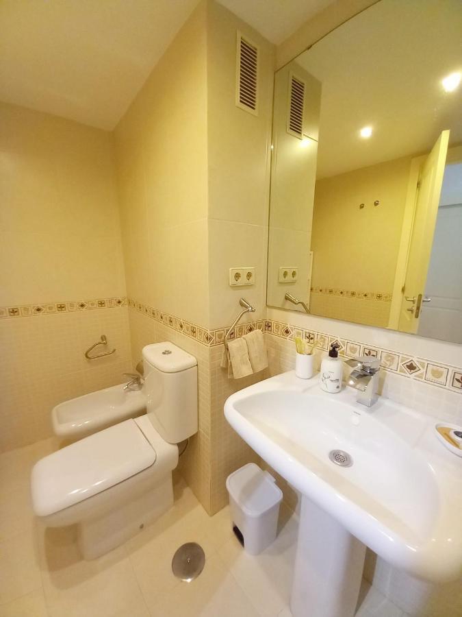 Calido Apartamento Con Gran Terraza Y Vistas A 600 Metros Del Mar Benalmadena Exterior photo